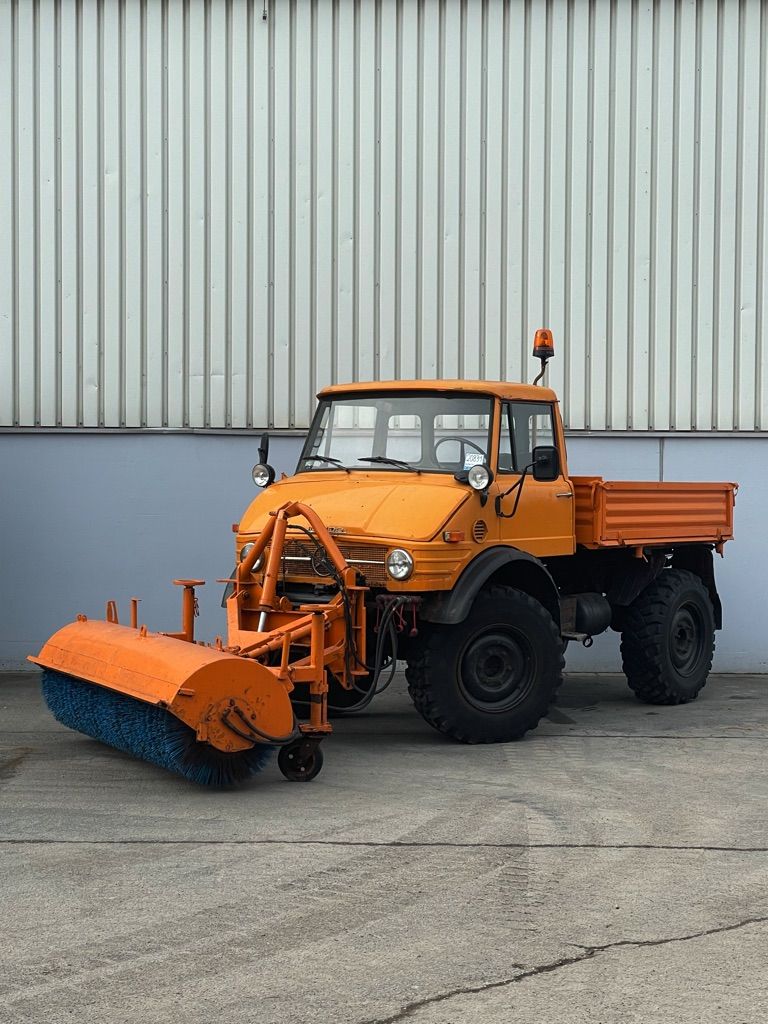 Mercedes Unimog 406 Auto & LKW www.nortruck.de
