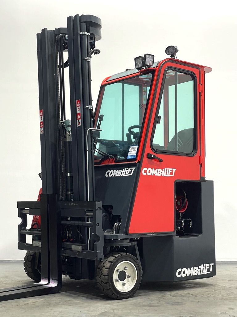 Combilift CB3000 Vierwege Frontstapler www.nortruck.de