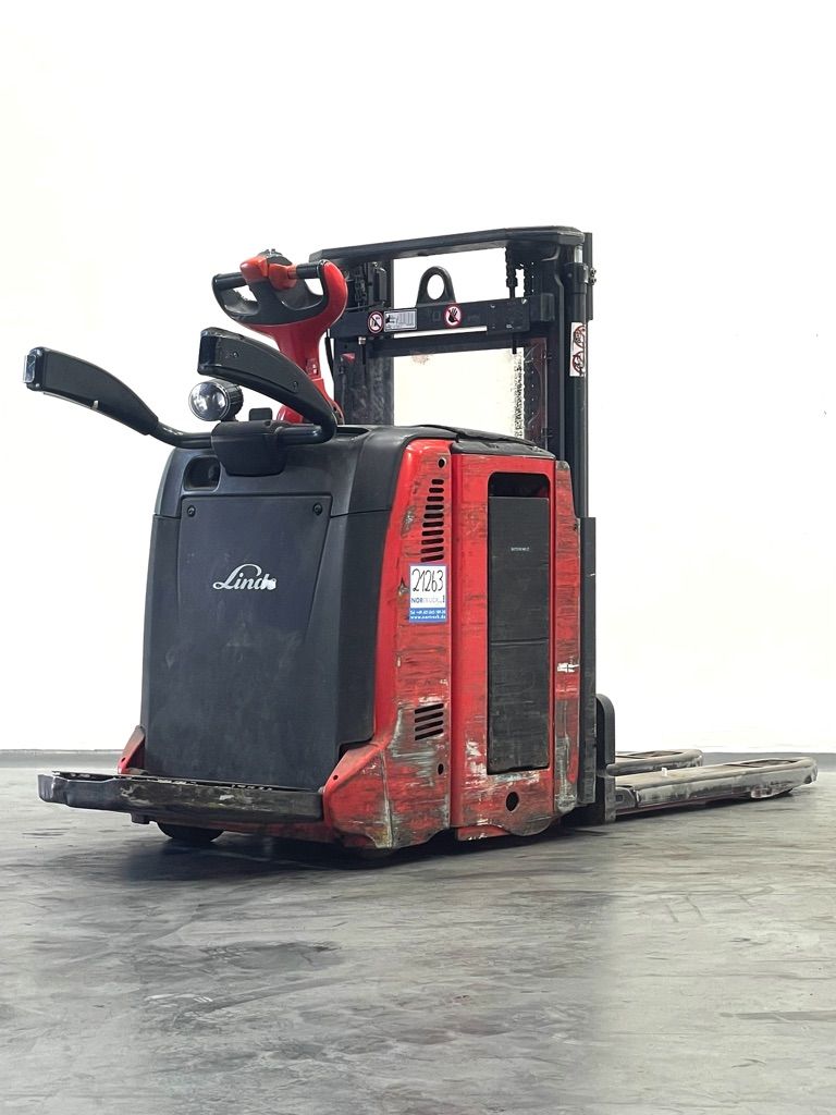 Linde D12AP-133 Doppelstockstapler www.nortruck.de