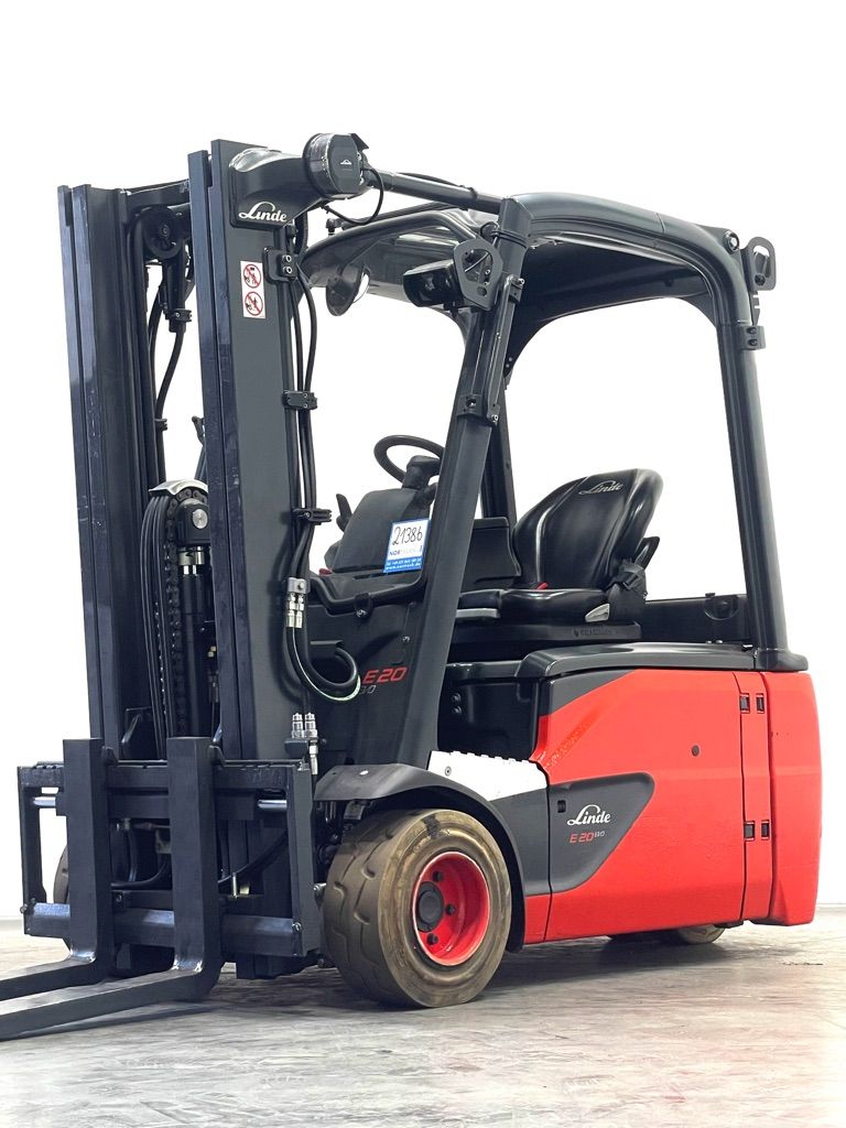 Linde E20L-386-EVO Elektro 3 Rad-Stapler www.nortruck.de