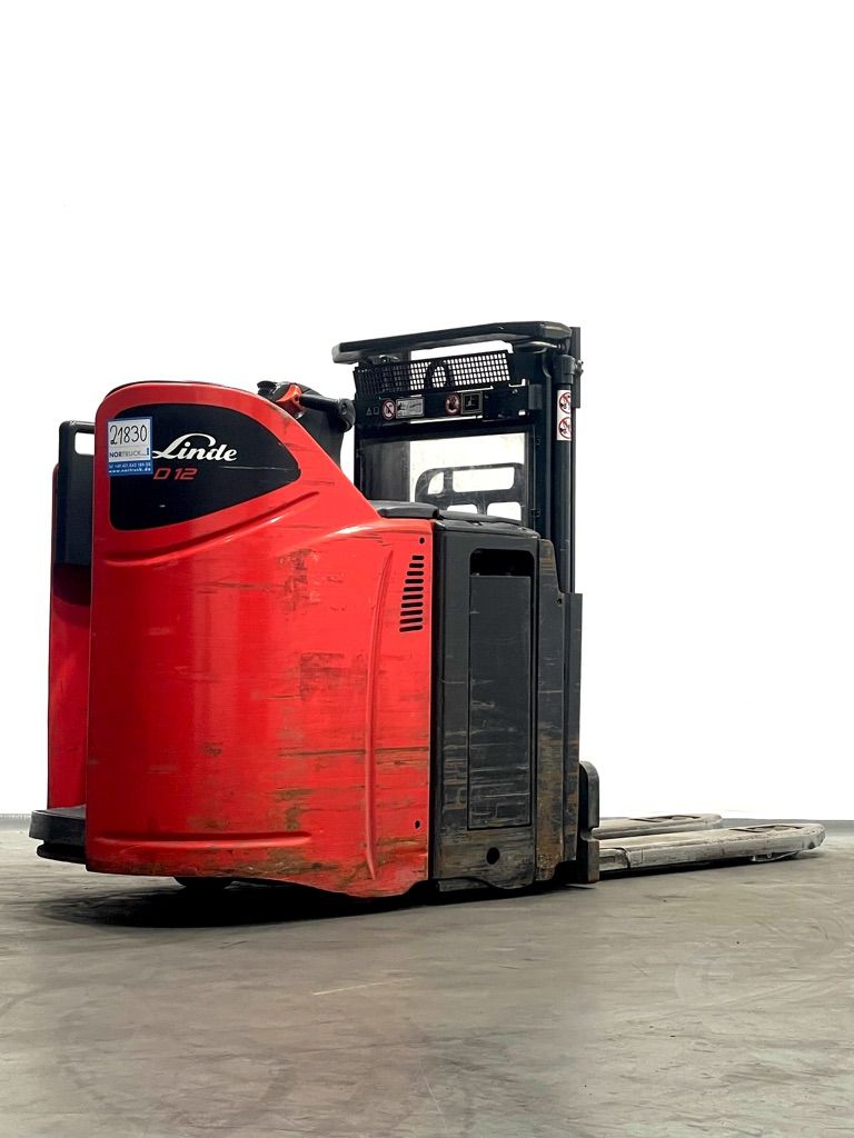 Linde D12SP-133 - Batterie aus 2019 Doppelstockstapler www.nortruck.de