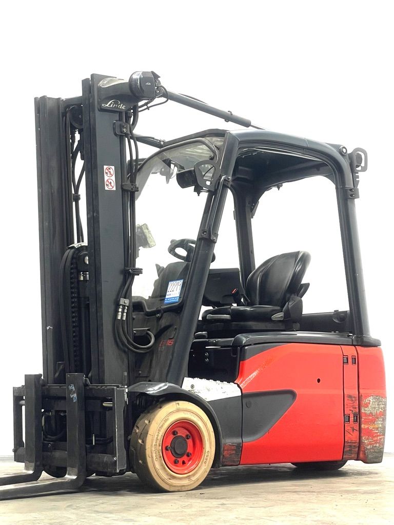 Linde E16L-386-EVO Elektro 3 Rad-Stapler www.nortruck.de