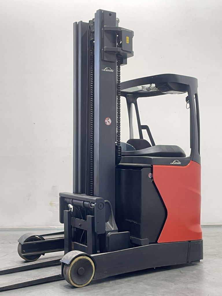 Linde R16HD-1120 Schubmaststapler www.nortruck.de