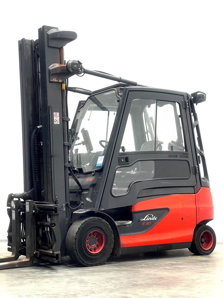 Linde E30L-387 Elektro 4 Rad-Stapler www.nortruck.de