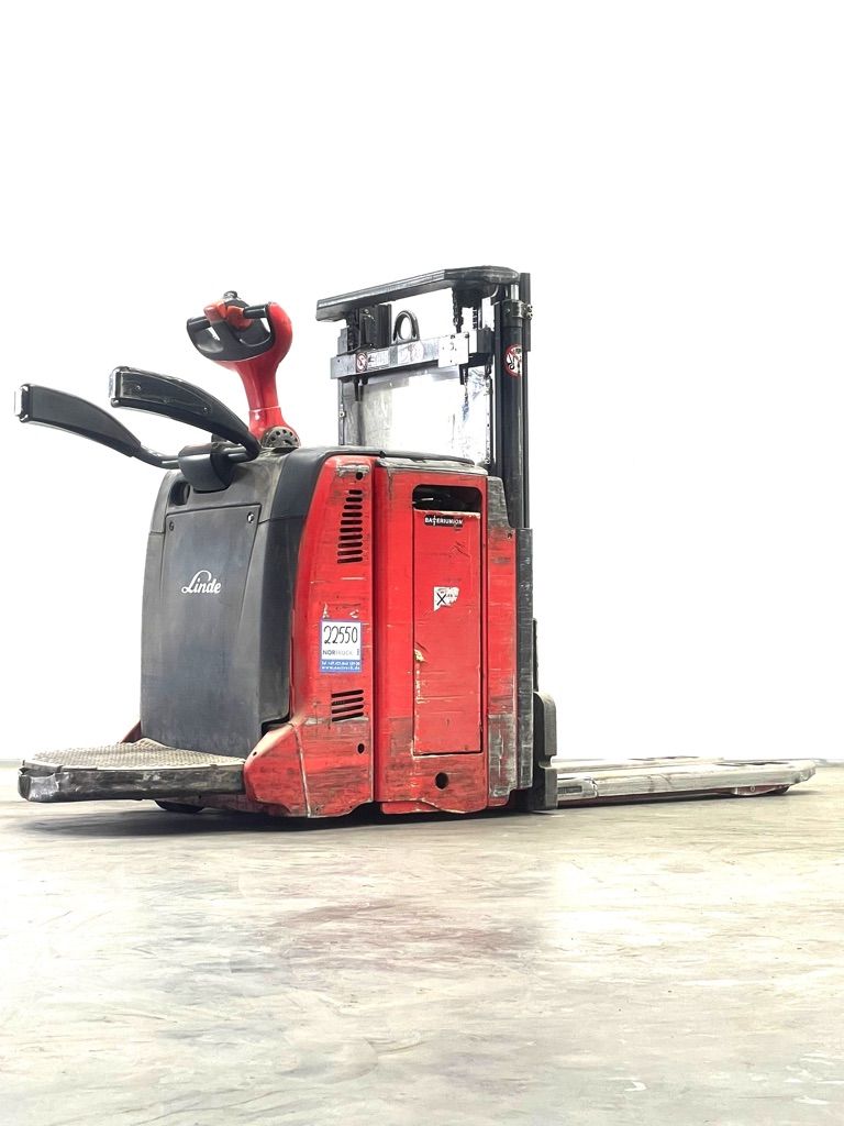 Linde L12LAP-133 Doppelstockstapler www.nortruck.de