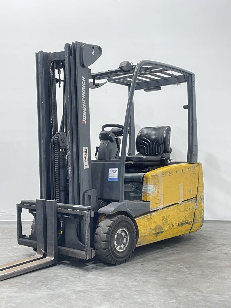Jungheinrich EFG 216 Elektro 3 Rad-Stapler www.nortruck.de