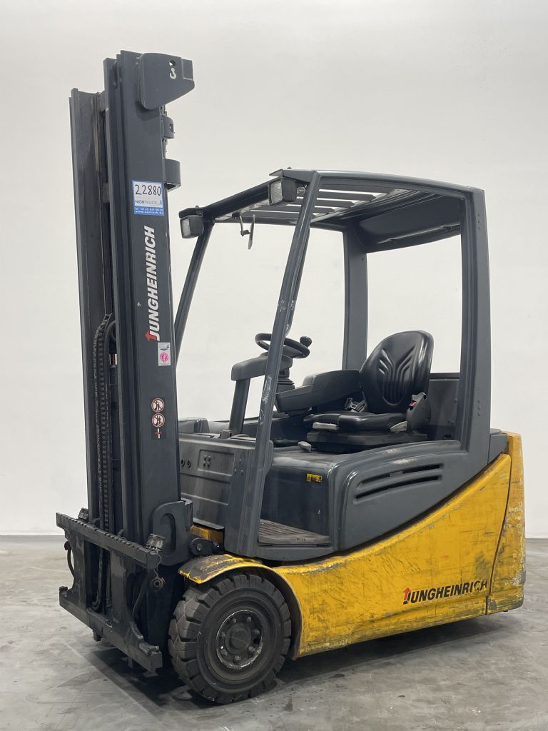 Jungheinrich EFG 216 Elektro 3 Rad-Stapler www.nortruck.de