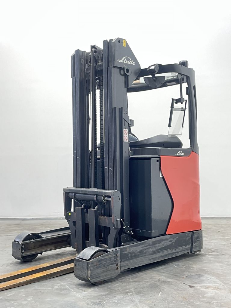 Linde R16-01-1120 Schubmaststapler www.nortruck.de
