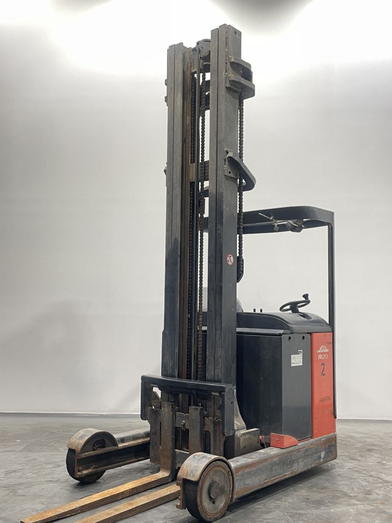 Linde R20-113 Schubmaststapler www.nortruck.de