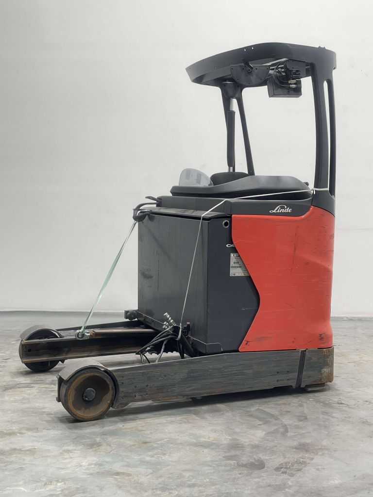 Linde R16HD-01-1120 Schubmaststapler www.nortruck.de