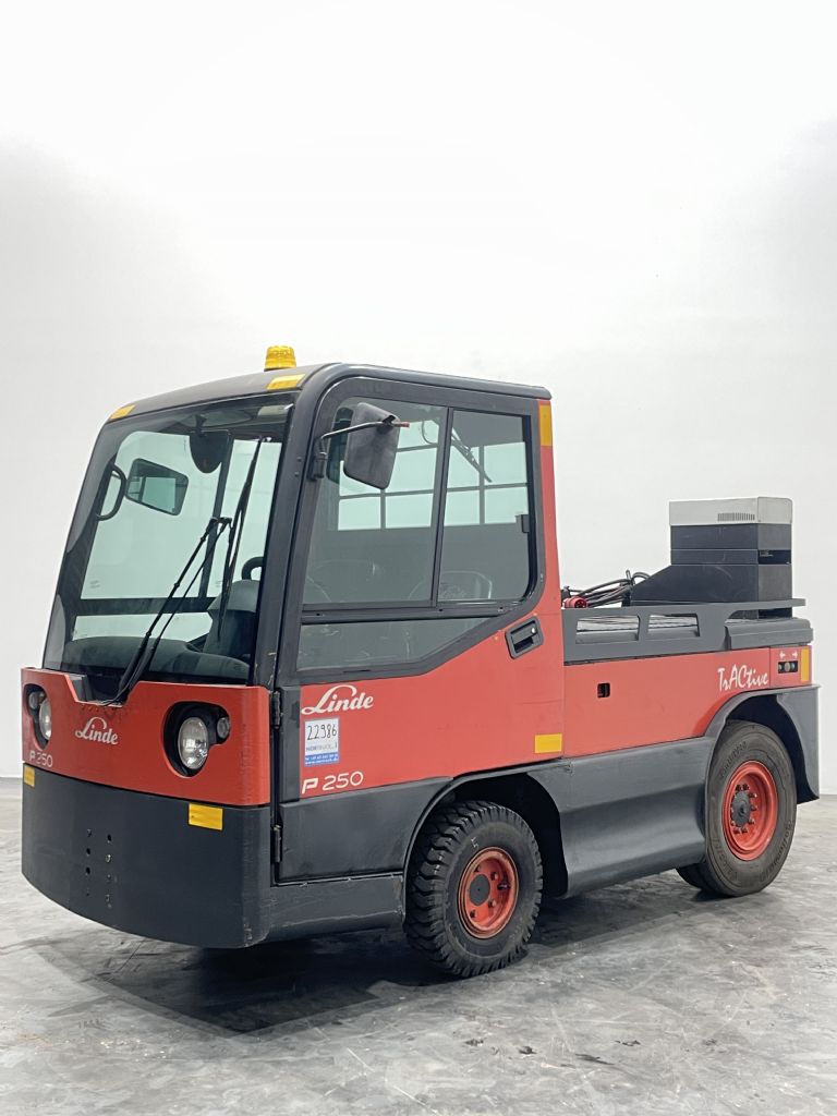 Linde P250-127 Schlepper www.nortruck.de