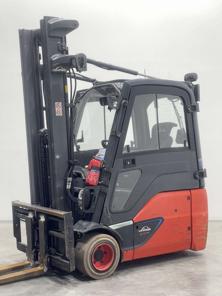 Linde E18-02-386-Li-Ion Elektro 3 Rad-Stapler www.nortruck.de