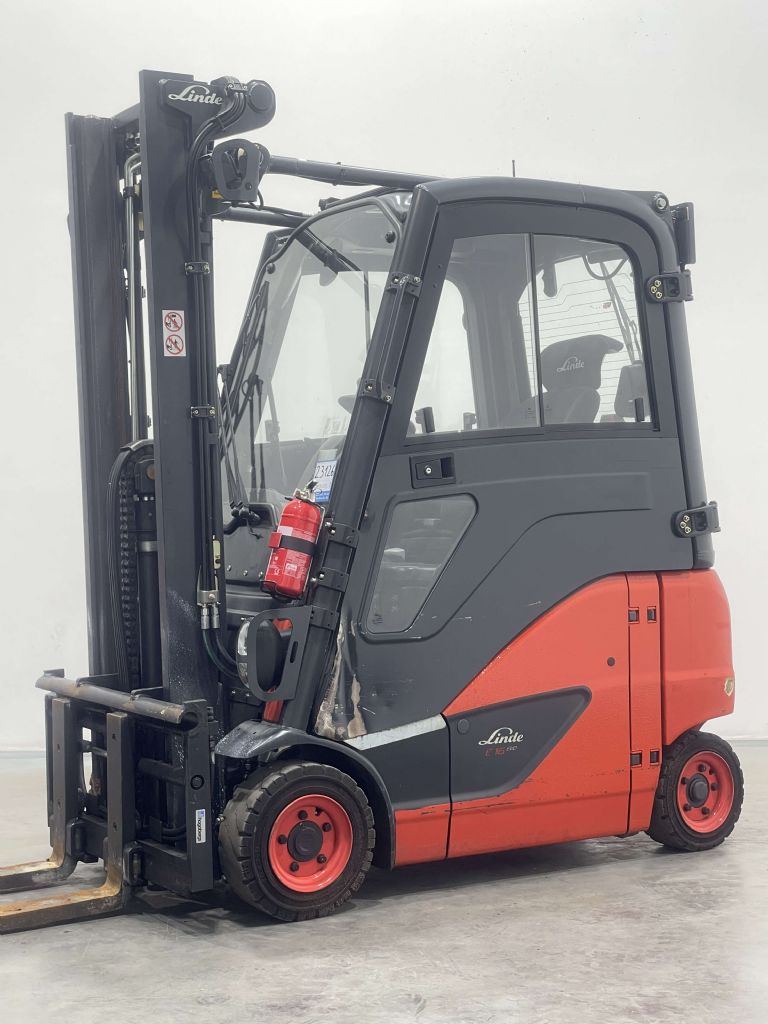 Linde E16PH-02-386 Elektro 4 Rad-Stapler www.nortruck.de