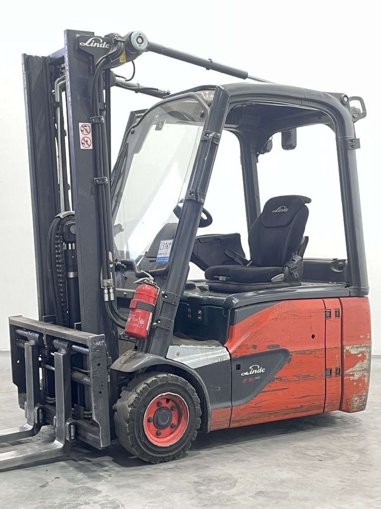 Linde E16-02-386 Elektro 3 Rad-Stapler www.nortruck.de
