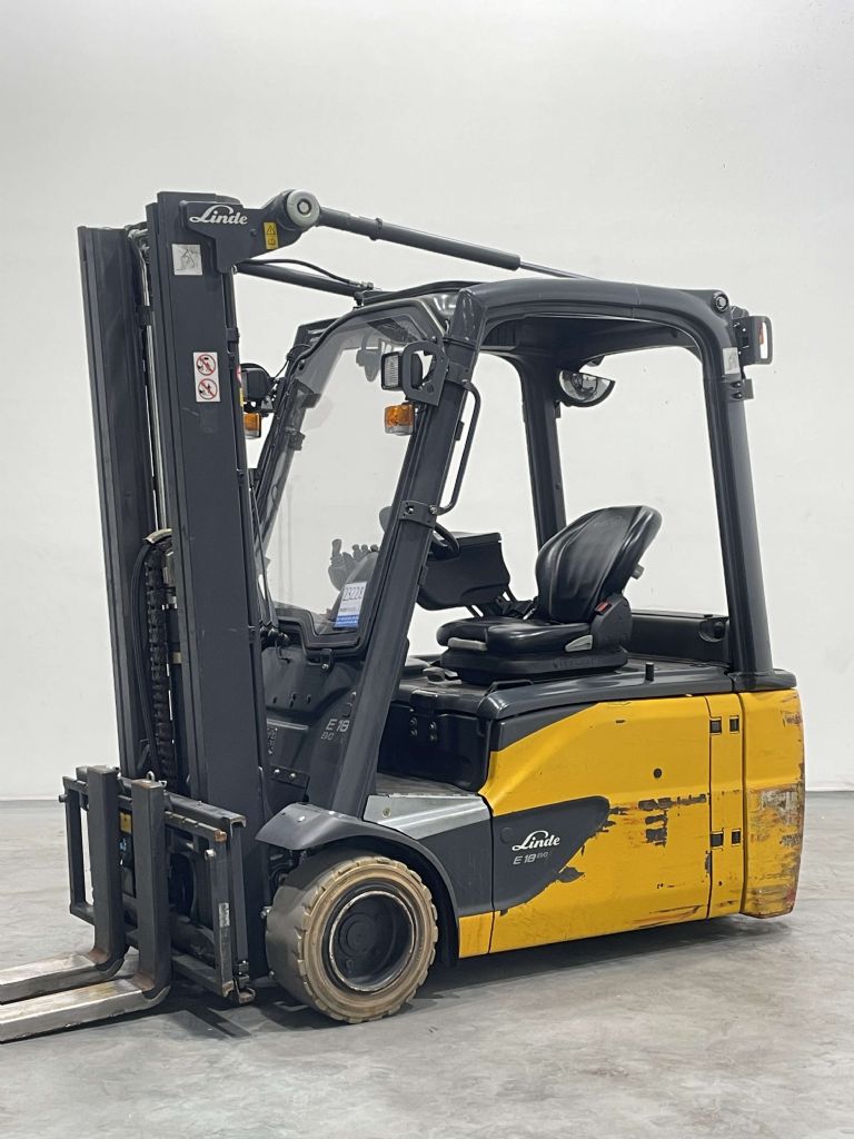 Linde E18L-02 Elektro 3 Rad-Stapler www.nortruck.de