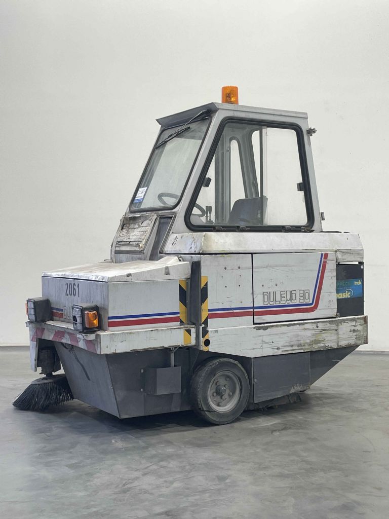 Dulevo 90 EL Sweepers and vacuum cleaning machine www.nortruck.de