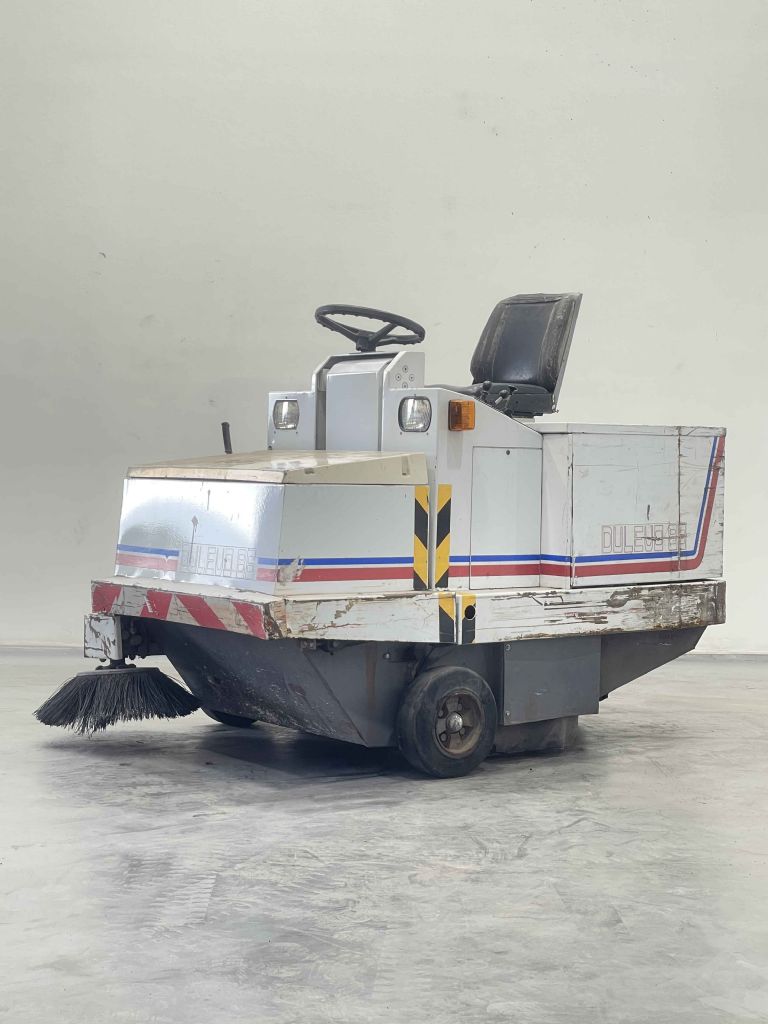 Dulevo 86 EL Sweepers and vacuum cleaning machine www.nortruck.de