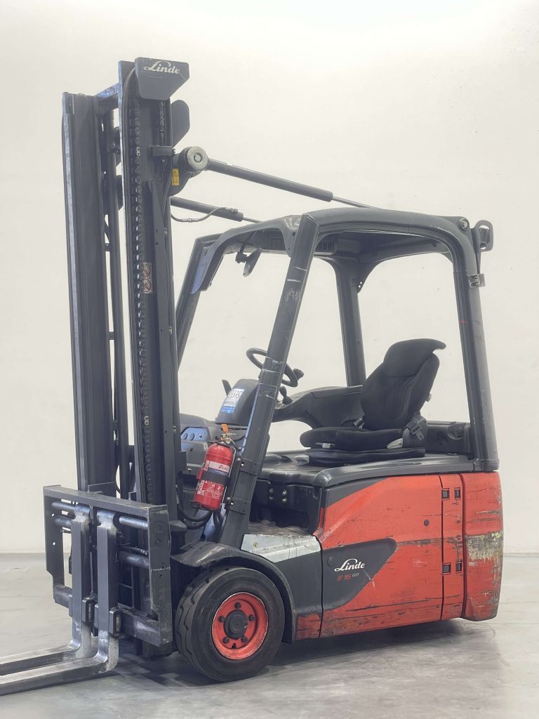 Linde E16-02-386 Electric 3-wheel forklift www.nortruck.de