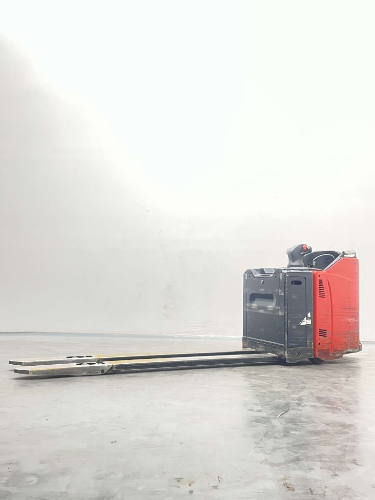 Linde T30SP-131-Li-Ion Electric Pallet Truck www.nortruck.de