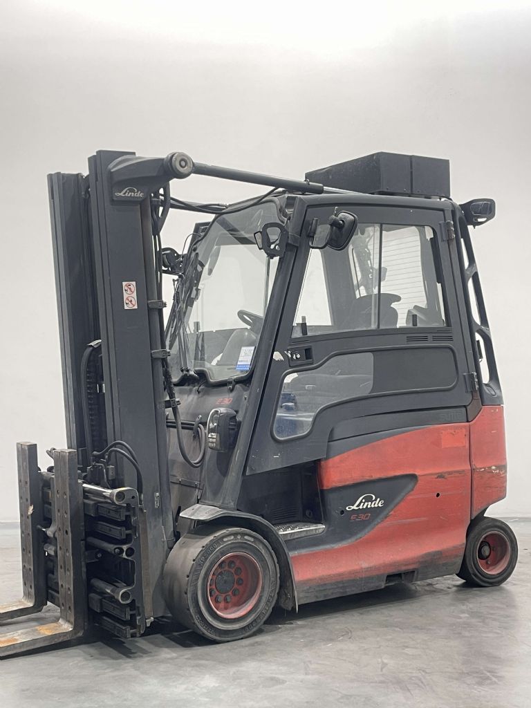 Linde E30HL-01/600-387 Electric 4-wheel forklift www.nortruck.de