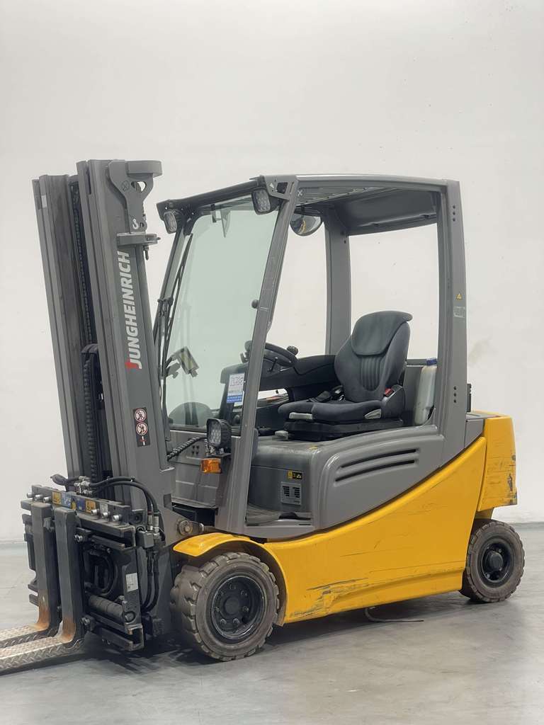 Jungheinrich EFG 320 Elektro 4 Rad-Stapler www.nortruck.de