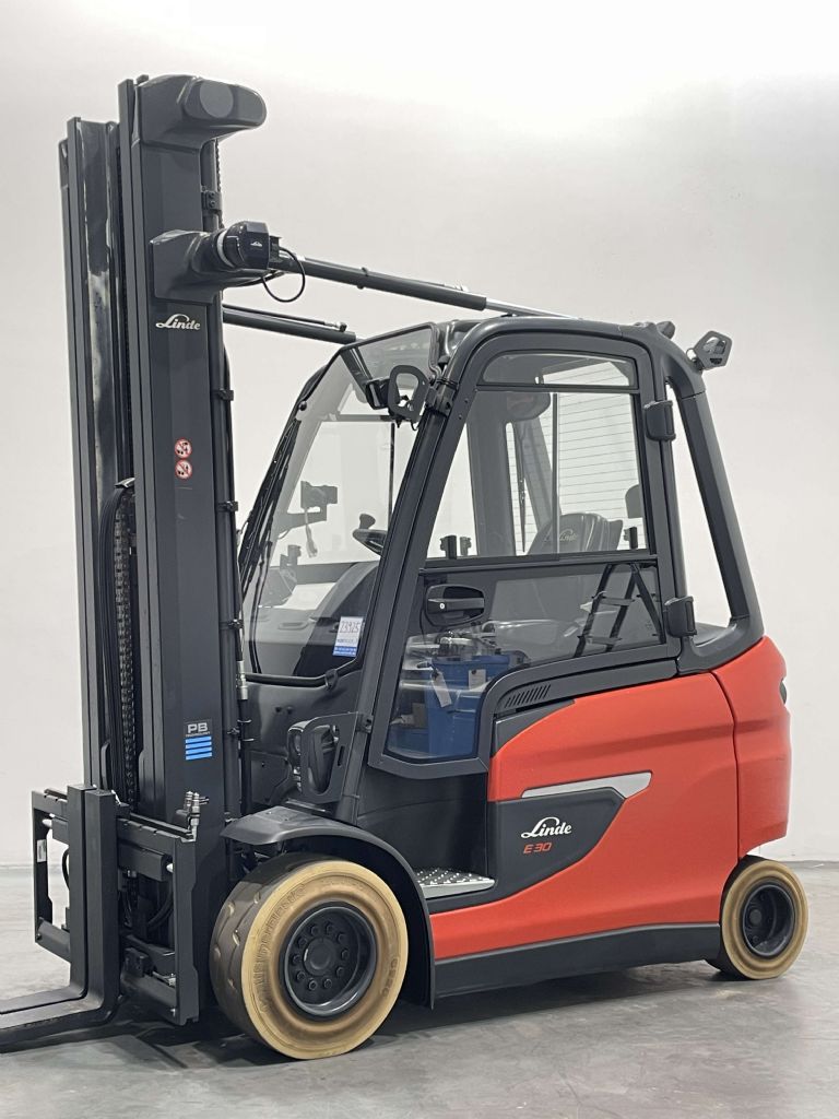 Linde E30HL-01/600-1252 Elektro 4 Rad-Stapler www.nortruck.de