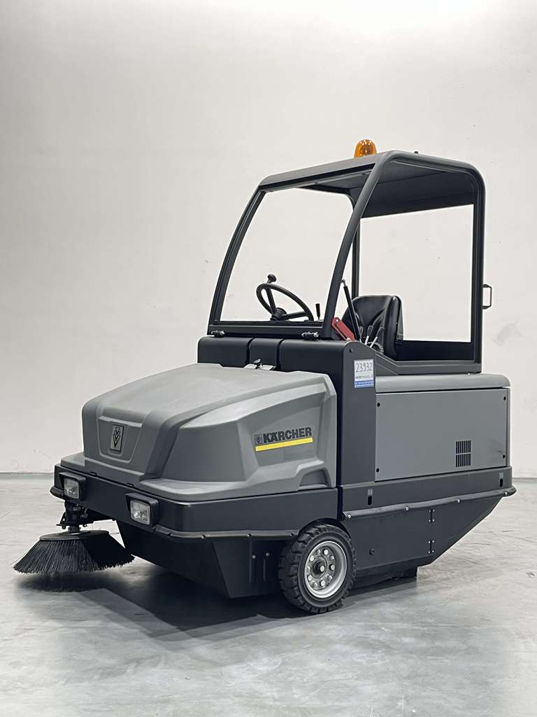 K�rcher KM120/250 RPB Kehrmaschine www.nortruck.de