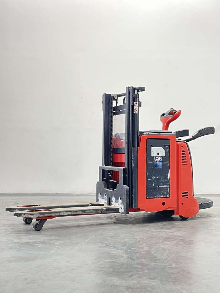 Linde D12HPAP-133 Double stacker www.nortruck.de