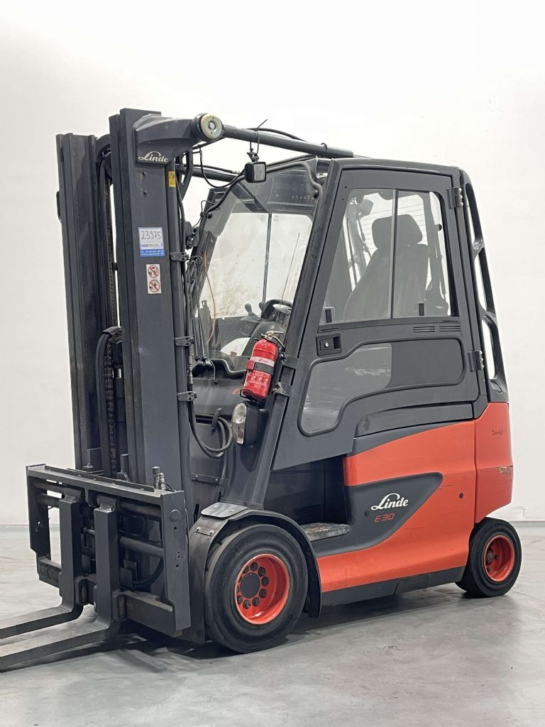 Linde E30H-01/600-387 Elektro 4 Rad-Stapler www.nortruck.de