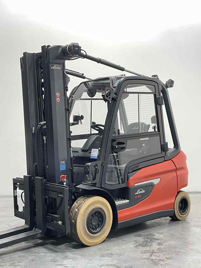 Linde E30L-1252 Elektro 4 Rad-Stapler www.nortruck.de