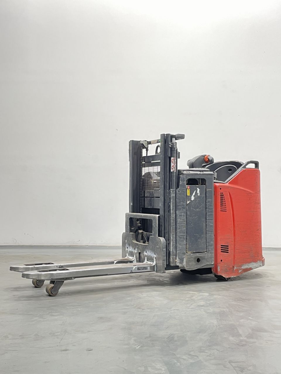 Linde D12SP-133 Double stacker www.nortruck.de