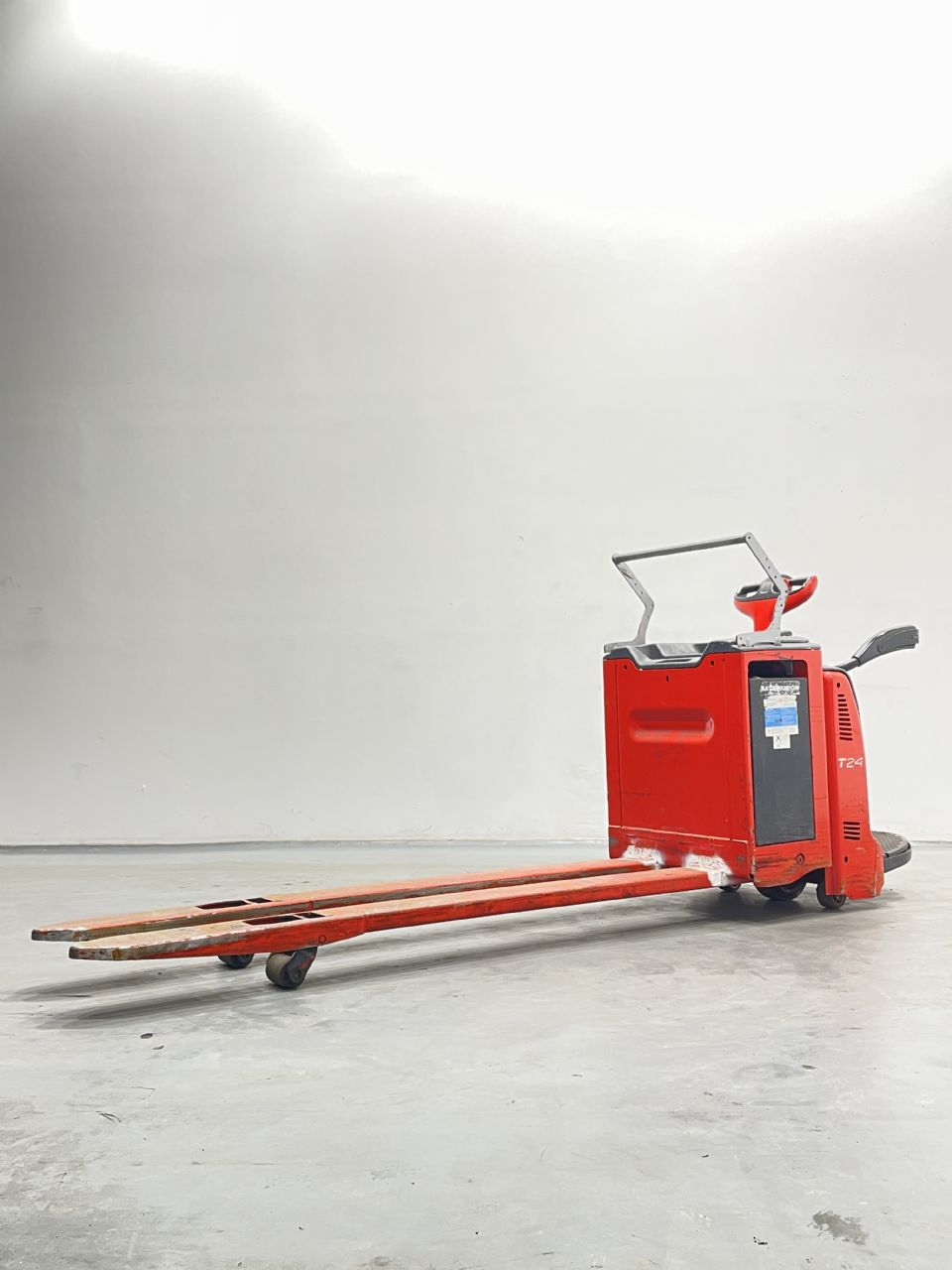 Linde T24AP-131 Niederhubwagen www.nortruck.de