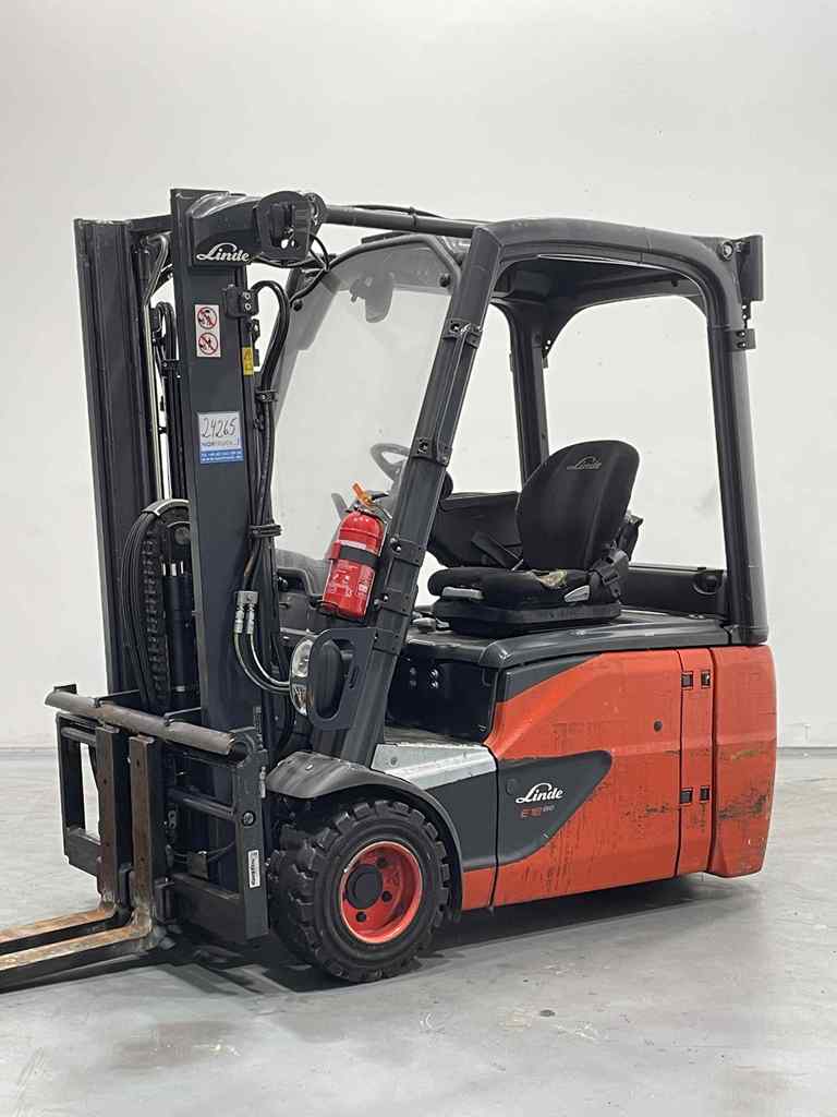 Linde E18-02-386 Elektro 3 Rad-Stapler www.nortruck.de