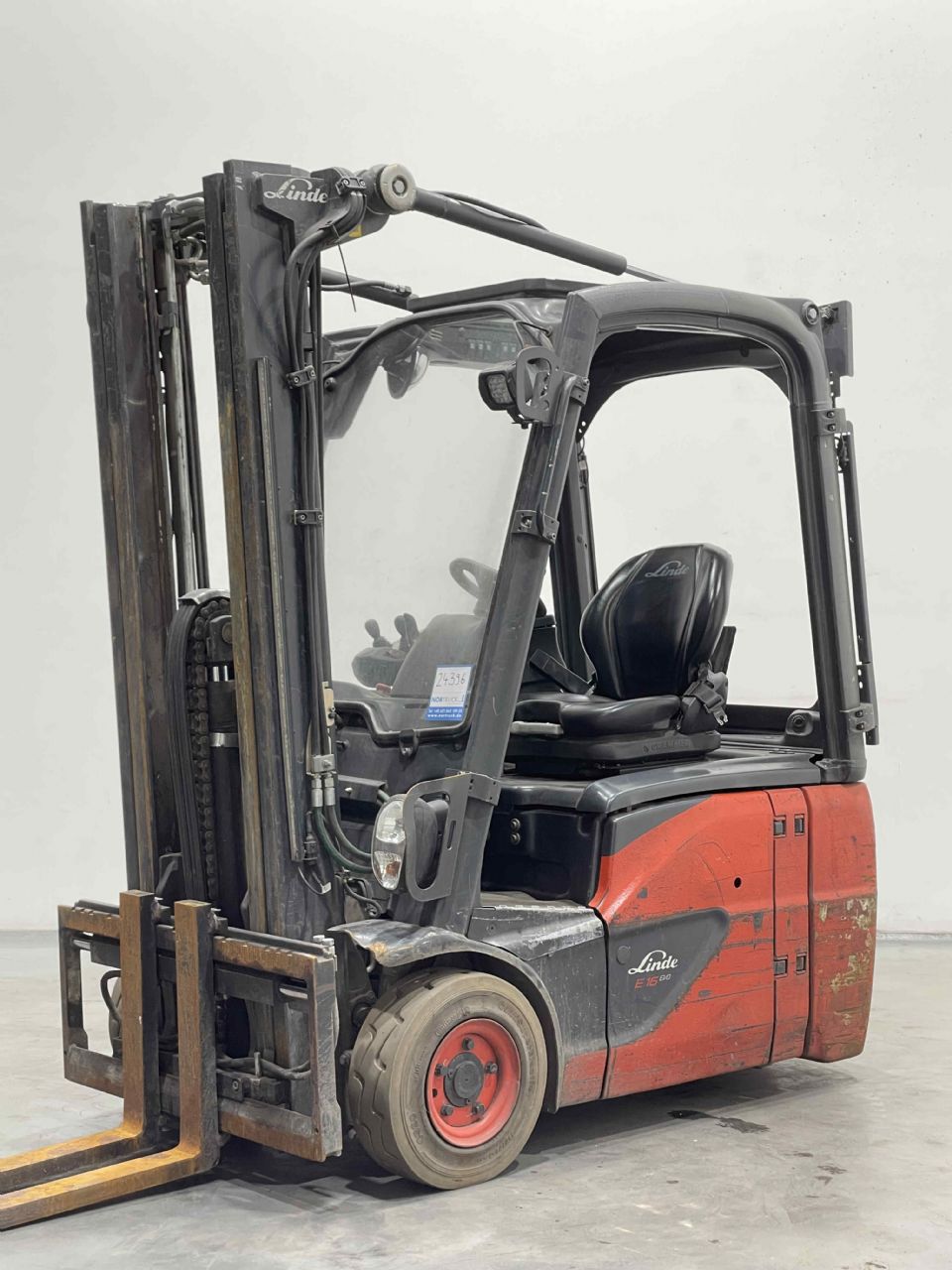 Linde E16C-02-386 Elektro 3 Rad-Stapler www.nortruck.de