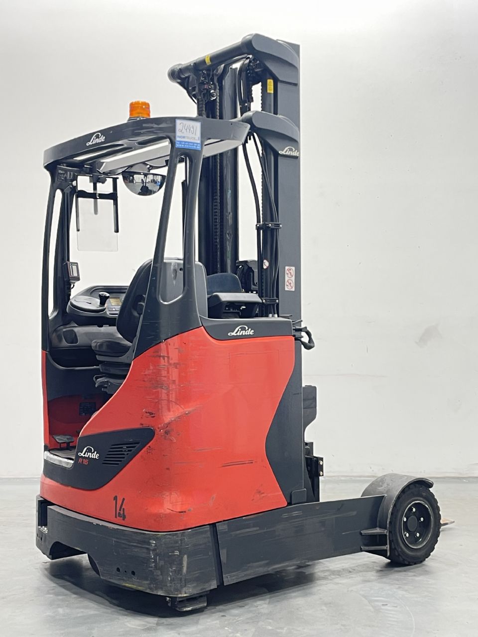 Linde R16G-01-1120 Schubmaststapler www.nortruck.de