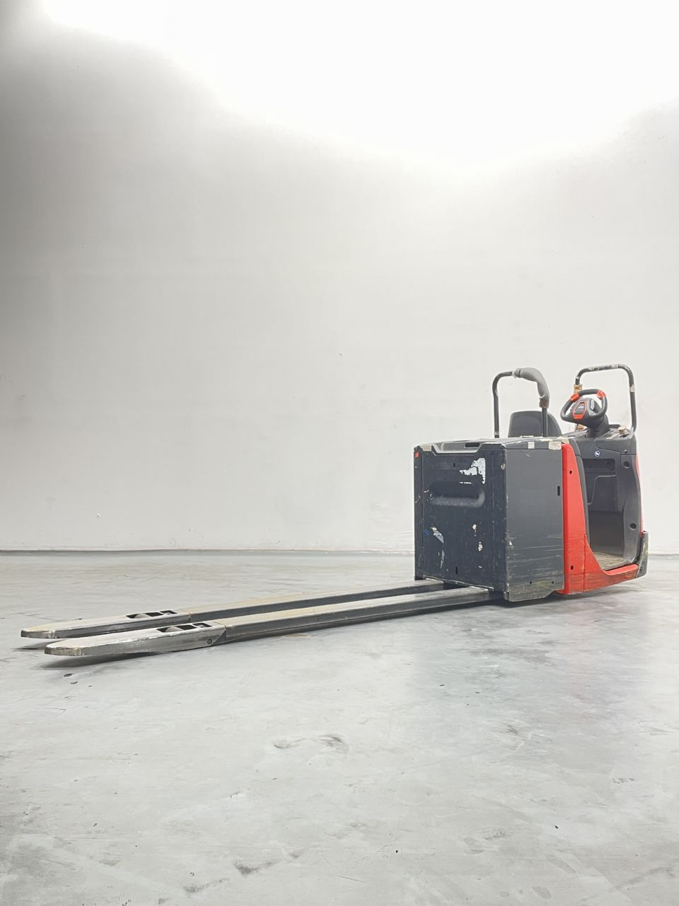 Linde N20-1115 Low Level Order Picker www.nortruck.de