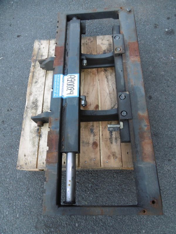 Linde Integrierter Seitenschieber fr Triplex, M181-391, M181-386 Gabeltrger www.nortruck.de