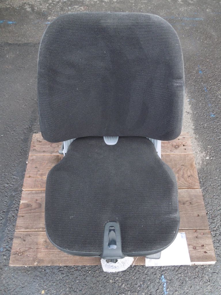 *Sonstige KAB Seating Kabinen, Sitze und Fahrerschutzdach www.nortruck.de