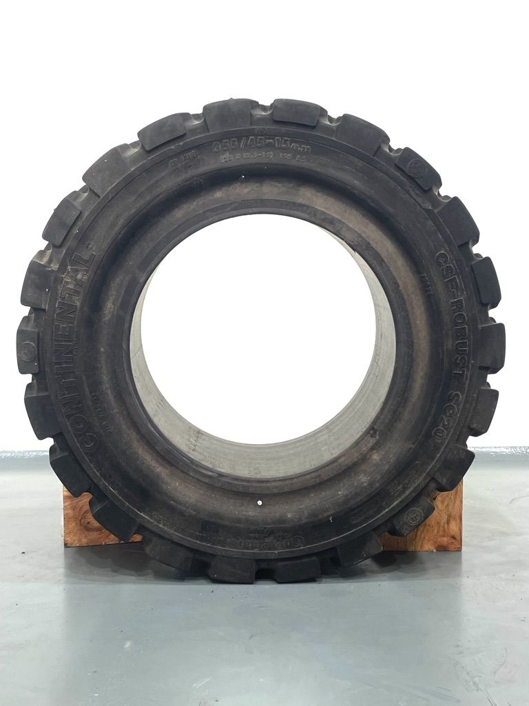 Continental 355/45-15 SE Tires, Wheels and Rims www.nortruck.de