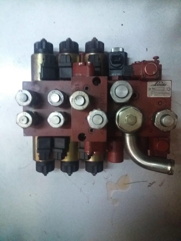 Linde Steuerblock 000 944 2998 DZH BR336-02/E20 Hydraulic www.nortruck.de