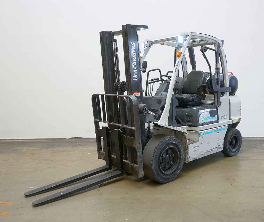 UniCarriers UG1D2A30LQ LPG Forklifts www.staplertechnik.at UniCarriers UG1D2A30LQ LPG Forklifts www.staplertechnik.at