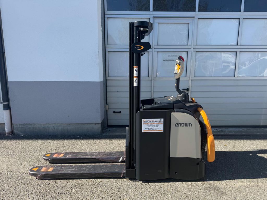 Crown-DT 3040-Doppelstockstapler-www.stapler-mueller.com