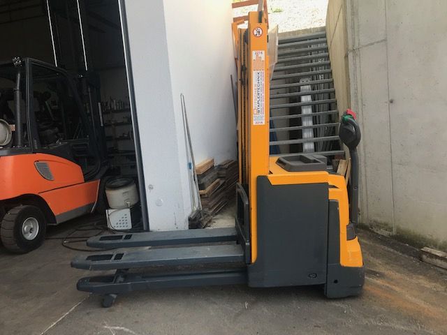 Jungheinrich EJD 220 High Lift stacker www.staplertechnik.at Jungheinrich EJD 220 High Lift stacker www.staplertechnik.at