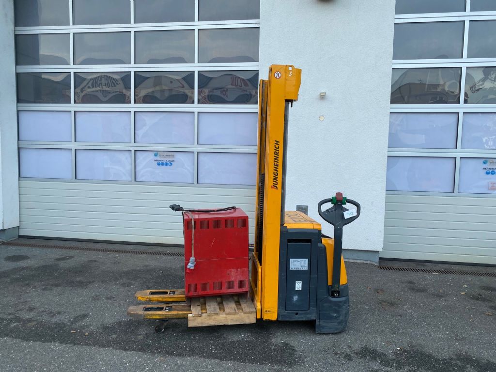 Jungheinrich EJC 214z High Lift stacker www.staplertechnik.at Jungheinrich EJC 214z High Lift stacker www.staplertechnik.at