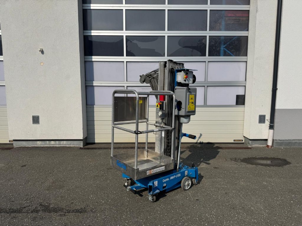 Genie-AWP-25S-Senkrecht Hebebhne-www.stapler-mueller.com