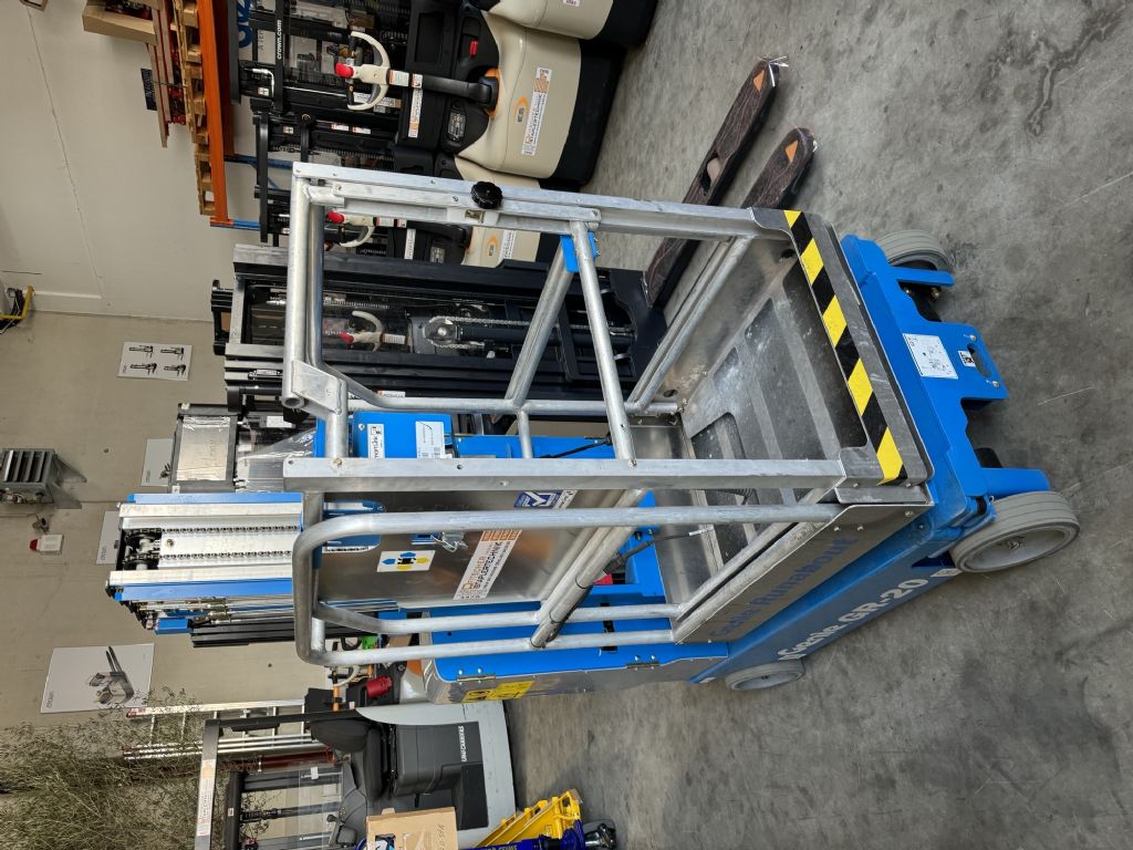 Genie GR 20 Vertical / Personnel Lifts www.staplertechnik.at