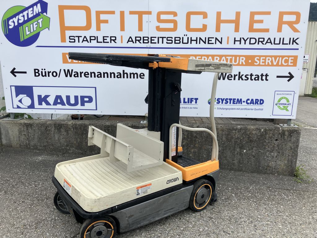 Crown Wav 60-118 Medium Lift Order Picker www.staplertechnik.at