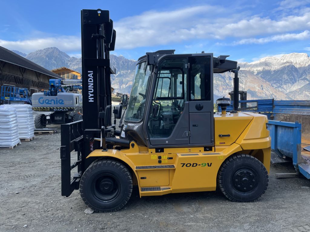 Hyundai 70D-9V Diesel Forklift www.staplertechnik.at Hyundai 70D-9V Diesel Forklift www.staplertechnik.at
