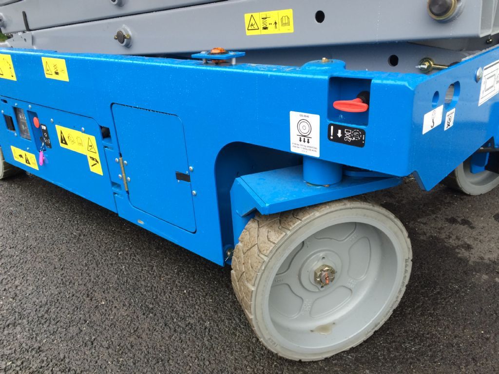 Genie-GS 3246-Scherenarbeitsbhne-www.staplertechnik.at