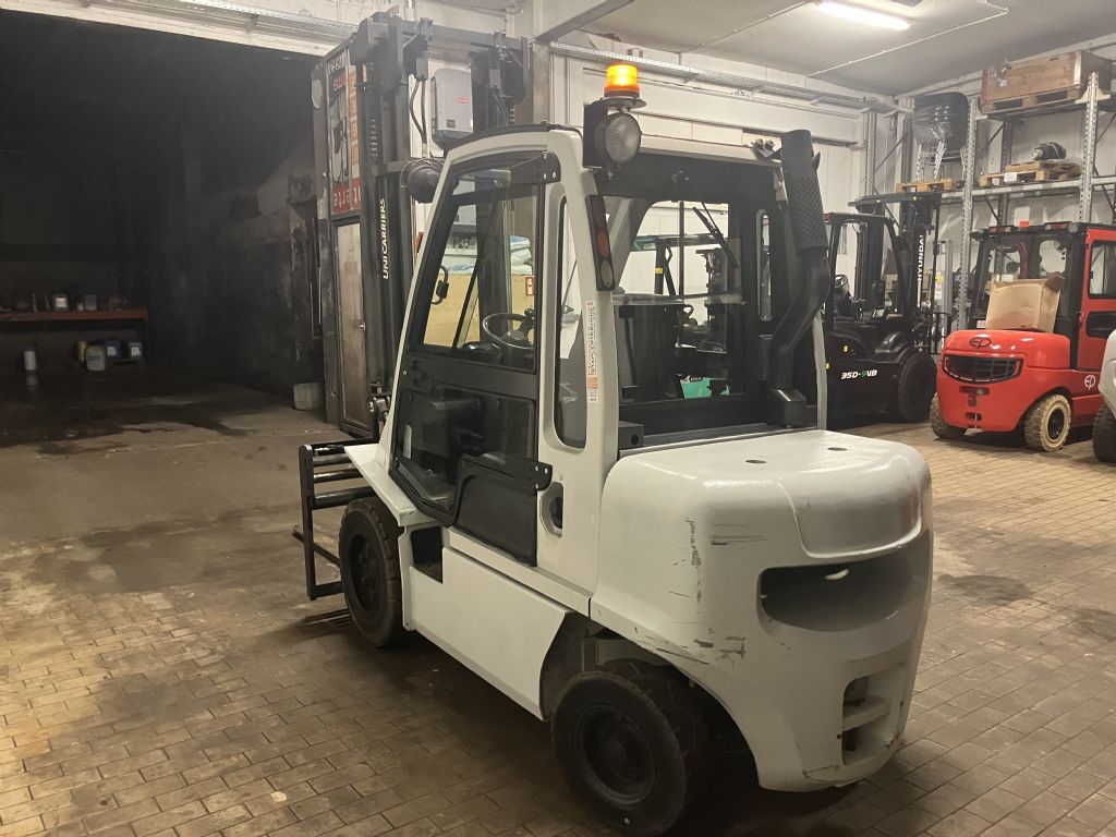 UniCarriers-YG1D2A30T-Dieselstapler-www.staplertechnik.at